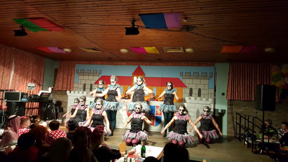 tant g sisters 2016